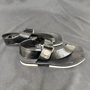 Calvin Klein Women's Rikki Flat Sandal - Black/White - Size 8